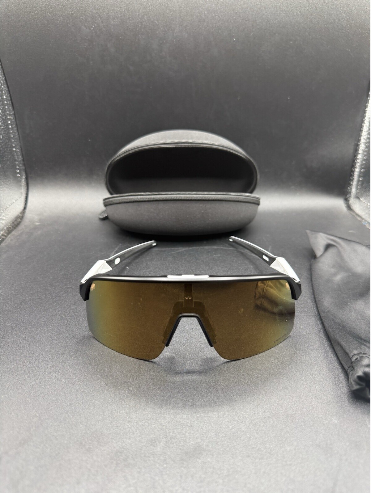 Oakley Sutro Matte Black/Prizm 24k Lenses Oo9463-6439